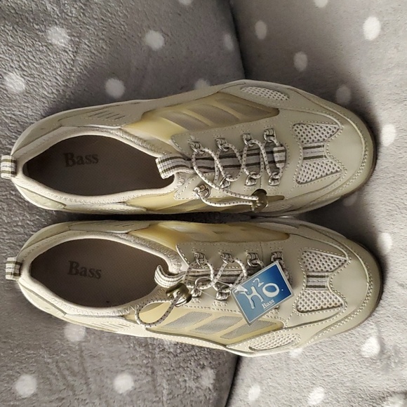 Bass - watershoes - Picture 7 of 11